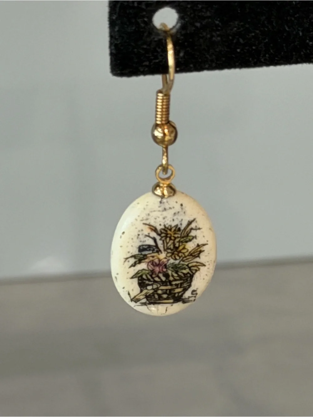 Vintage Genuine Bone Scrimshaw Etched Folk Art, Basket of Flowers” Earrings